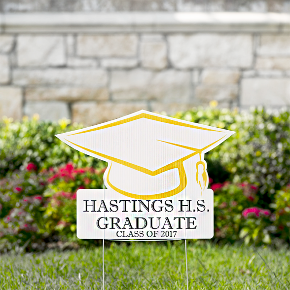 Graduation Hat Yard Signs
